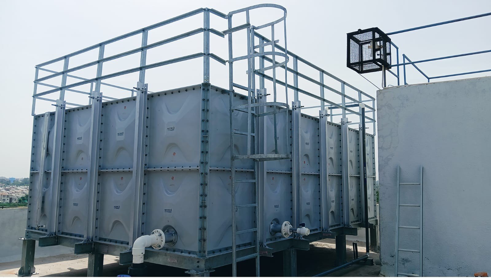 smc panel tank rooftop installation